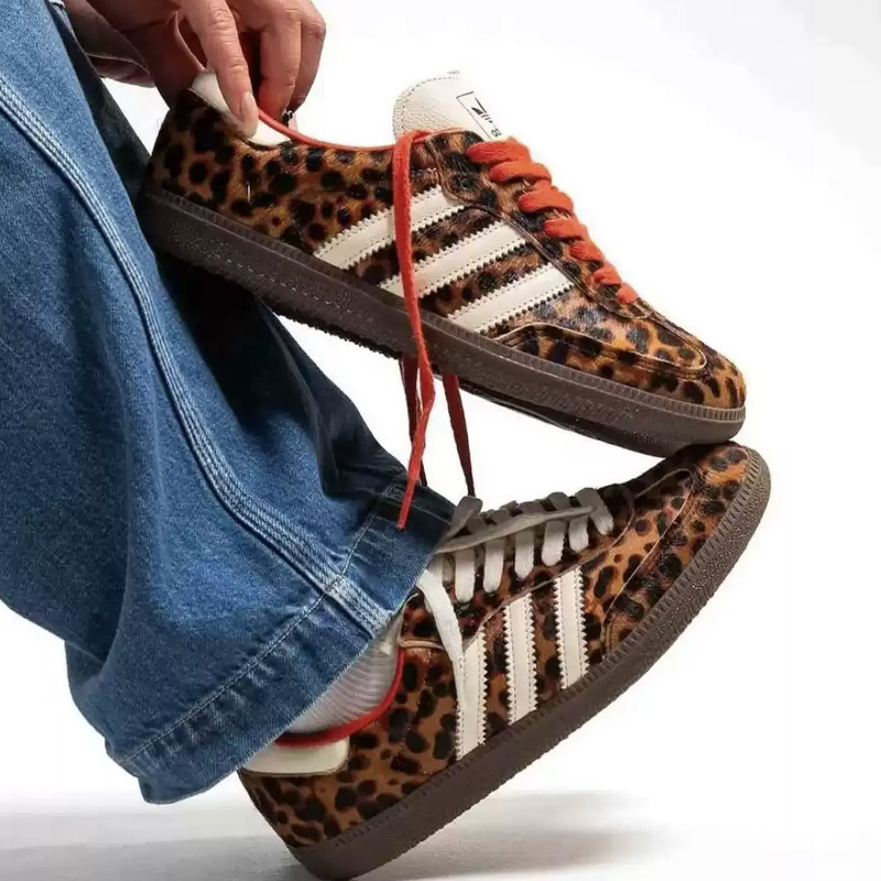 حذاء أديداس سامبا أو جي تريفيل - مراجعة Street Fashion Adidas وسعره