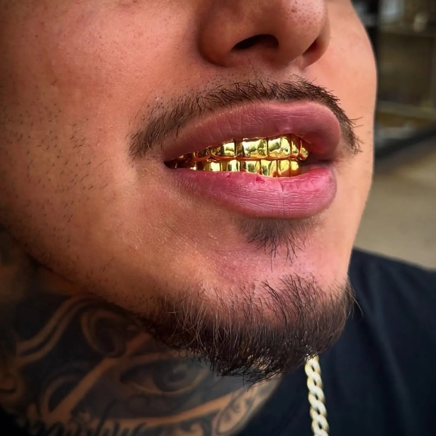 طقم جريلز هيب هوب بلون ذهبي بد - مراجعة Street Fashion Jewelry وسعره