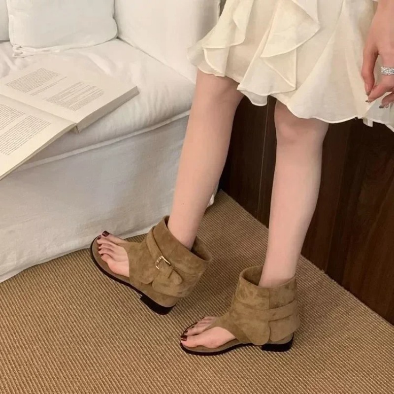 أحذية 2026 كاجوال أنيقة بأسلوب - مراجعة Street Fashion Trends وسعره